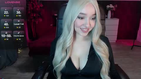 Alexia online show from October 17, 2025, 3:36 pm