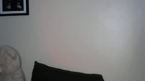 Snapshot of sexy_aluna chatting on October 9, 2025, 5:22 pm sexy_aluna online show from October 9, 2025, 5:22 pm