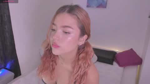 Snapshot of sexy_and_naughty_girl chatting on February 5, 2025, 6:59 pm Lucy  Annyy online show from February 5, 2025, 6:59 pm