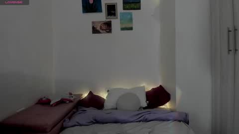 Snapshot of sexy_and_naughty_girl chatting on March 18, 2026, 8:45 pm Lucy Annyy online show from March 18, 2026, 8:45 pm