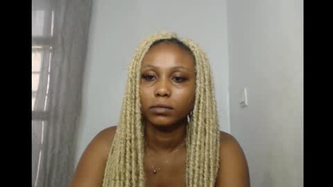 Snapshot of sexy_badgirl2 chatting on February 15, 2026, 8:35 am Sexy blackgirl2 online show from February 15, 2026, 8:35 am