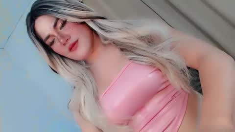 Snapshot of sexy_blaire chatting on September 17, 2025, 11:28 pm Haley Blaire online show from September 17, 2025, 11:28 pm
