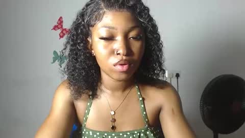 Snapshot of sexy_bluey247 chatting on November 25, 2025, 8:09 pm sexy_bluey247 online show from November 25, 2025, 8:09 pm