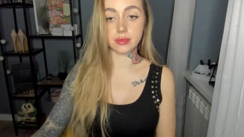 Snapshot of sexy_coralie chatting on December 1, 2024, 4:51 pm C o r a l i e online show from December 1, 2024, 4:51 pm