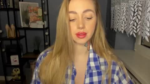 Snapshot of sexy_coralie chatting on December 16, 2024, 10:50 am C o r a l i e online show from December 16, 2024, 10:50 am