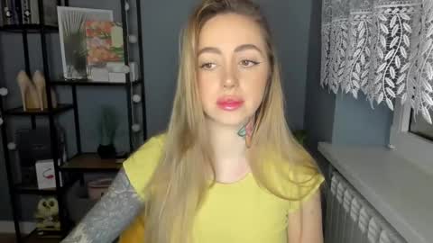 Snapshot of sexy_coralie chatting on December 17, 2024, 7:29 am C o r a l i e online show from December 17, 2024, 7:29 am