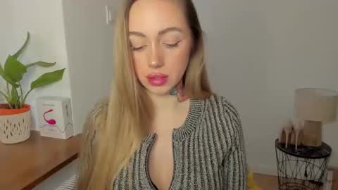 Snapshot of sexy_coralie chatting on January 23, 2025, 2:50 pm C o r a l i e online show from January 23, 2025, 2:50 pm