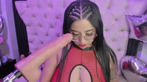 Snapshot of sexy_cristall chatting on April 20, 2026, 9:05 pm C R I S T A L online show from April 20, 2026, 9:05 pm