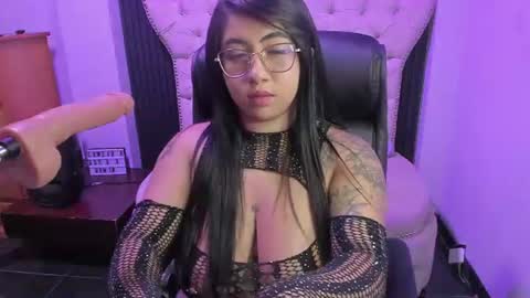  C R I S T A L  online show from July 17, 2026, 9:08 pm