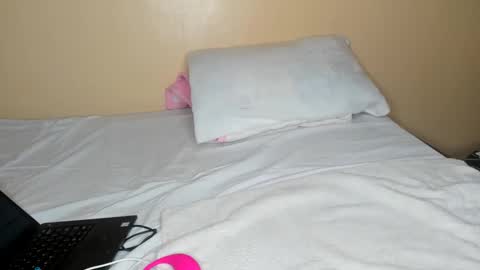 Snapshot of sexy_cutejoy chatting on January 20, 2025, 6:43 pm Joy online show from January 20, 2025, 6:43 pm