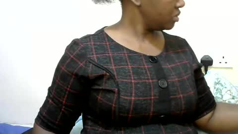 Snapshot of sexy_dee1 chatting on June 16, 2026, 5:10 am Sweet Dee online show from June 16, 2026, 5:10 am