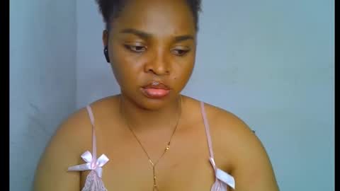 Snapshot of sexy_ebonygirl_ chatting on September 23, 2025, 8:12 pm Clara online show from September 23, 2025, 8:12 pm