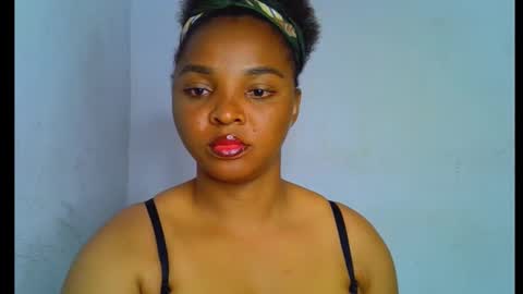 Snapshot of sexy_ebonygirl_ chatting on September 26, 2025, 7:29 pm Clara online show from September 26, 2025, 7:29 pm