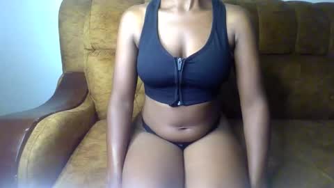 Snapshot of sexy_ellahh chatting on May 20, 2026, 12:39 am Ellahh online show from May 20, 2026, 12:39 am