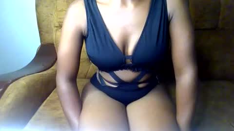 Snapshot of sexy_ellahh chatting on June 11, 2026, 2:53 am Ellahh online show from June 11, 2026, 2:53 am