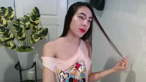 sexy_emily92 online show from September 21, 2025, 1:35 pm