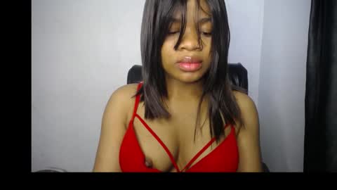 Snapshot of sexy_goddess_pet chatting on April 2, 2026, 2:37 pm Ella online show from April 2, 2026, 2:37 pm