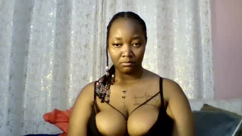 Snapshot of sexy_helle chatting on July 13, 2026, 4:21 pm sexy_helle online show from July 13, 2026, 4:21 pm