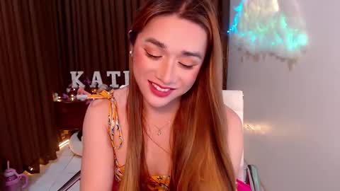 Snapshot of sexy_kitty699 chatting on October 28, 2025, 2:04 am Kathy online show from October 28, 2025, 2:04 am