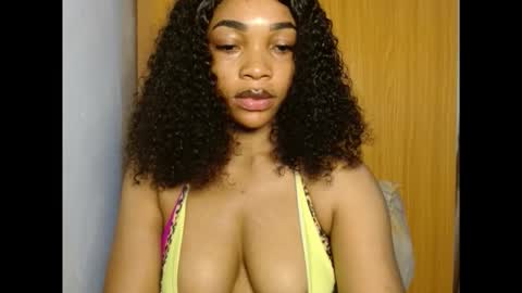 Sexy kitty881 online show from September 12, 2025, 8:20 pm