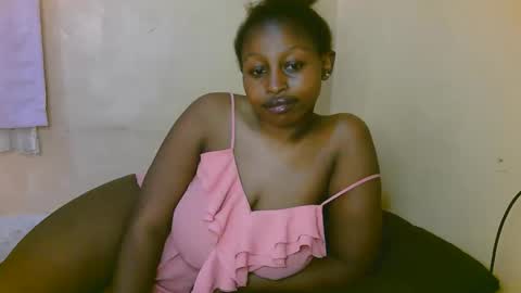 sexy_latasha online show from December 5, 2025, 11:19 am