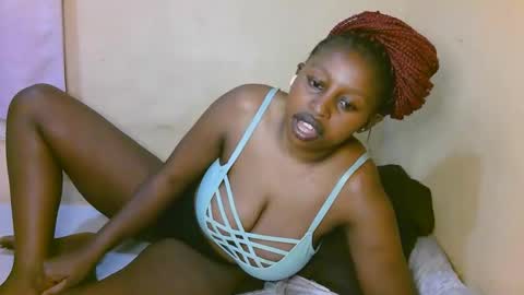 Snapshot of sexy_latasha chatting on January 11, 2026, 7:52 pm sexy_latasha online show from January 11, 2026, 7:52 pm