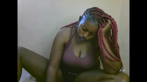 Snapshot of sexy_latasha chatting on February 9, 2026, 8:18 am sexy_latasha online show from February 9, 2026, 8:18 am