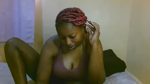 Snapshot of sexy_latasha chatting on February 11, 2026, 7:13 am sexy_latasha online show from February 11, 2026, 7:13 am