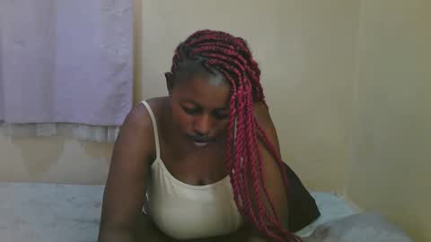 Snapshot of sexy_latasha chatting on February 14, 2026, 7:16 am sexy_latasha online show from February 14, 2026, 7:16 am