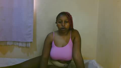 Snapshot of sexy_latasha chatting on February 23, 2026, 6:33 am sexy_latasha online show from February 23, 2026, 6:33 am