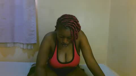 Snapshot of sexy_latasha chatting on February 25, 2026, 10:03 am sexy_latasha online show from February 25, 2026, 10:03 am