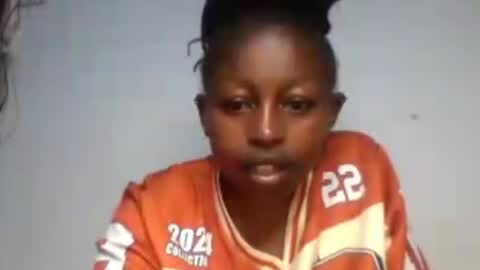 Snapshot of sexy_latasha chatting on August 5, 2026, 6:33 pm sexy_latasha online show from August 5, 2026, 6:33 pm