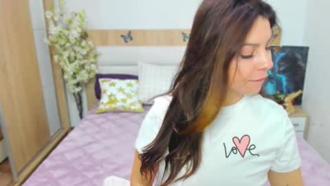 Lily online show from February 26, 2026, 5:50 am