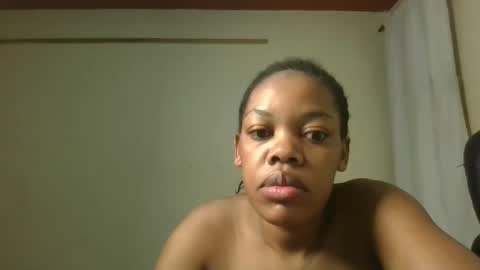 sexy_lyna online show from October 22, 2025, 5:30 am