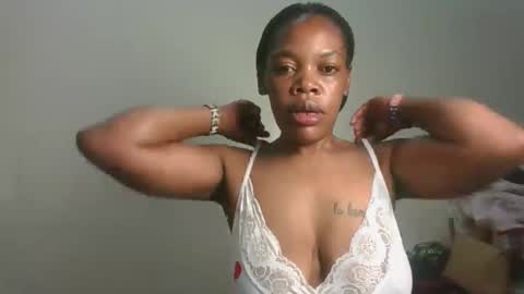 sexy_lyna online show from January 12, 2026, 7:13 am