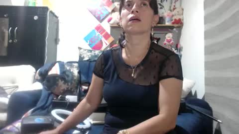 Snapshot of sexy_mary_69 chatting on October 14, 2025, 2:12 am Mary online show from October 14, 2025, 2:12 am