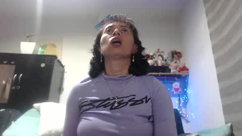 Snapshot of sexy_mary_69 chatting on October 16, 2025, 12:11 am Mary online show from October 16, 2025, 12:11 am