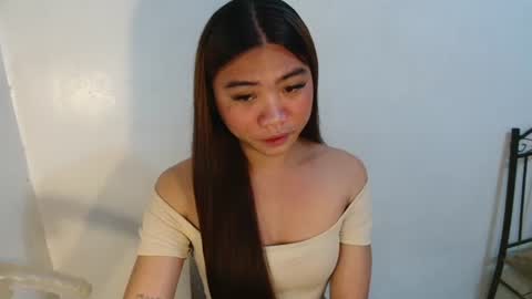 Snapshot of sexy_mikaxoxo chatting on February 10, 2026, 7:18 pm mika online show from February 10, 2026, 7:18 pm