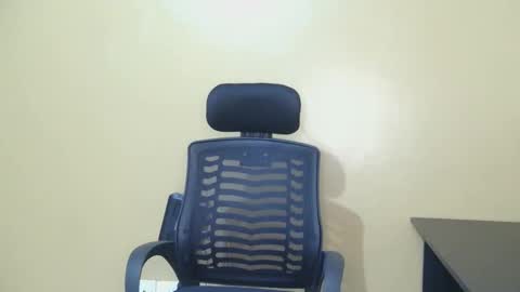 sexy_moh1 online show from November 9, 2025, 8:40 pm