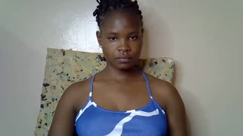 Molyne online show from April 13, 2026, 9:37 am