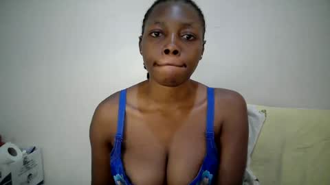 sexy_muna2 online show from June 18, 2026, 4:46 am