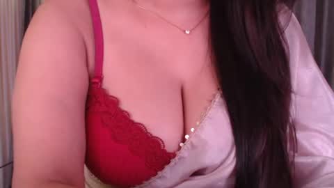 Snapshot of sexy_myra18 chatting on June 26, 2026, 4:28 am myra online show from June 26, 2026, 4:28 am