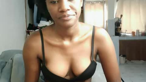 Nyla online show from April 1, 2026, 11:11 am