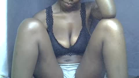 Snapshot of sexy_peach4 chatting on July 7, 2026, 11:20 pm sexy_peach4 online show from July 7, 2026, 11:20 pm