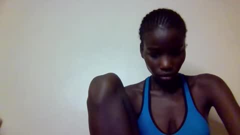 sexy_petittie online show from November 4, 2025, 12:15 pm