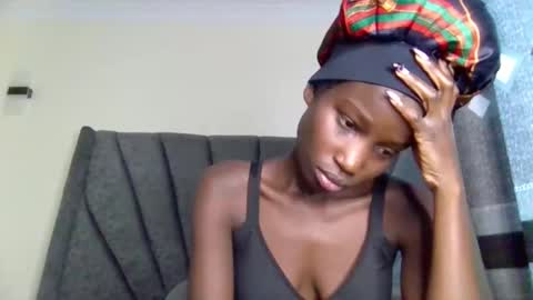 sexy_petittie online show from December 22, 2025, 10:45 am