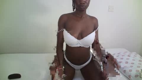sexy online show from September 26, 2025, 9:52 pm