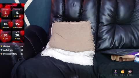 Snapshot of sexy_redgirl chatting on January 25, 2025, 5:18 am karoline online show from January 25, 2025, 5:18 am