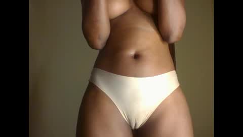 Snapshot of sexy_rio_ chatting on October 20, 2025, 4:35 am sexy_rio_ online show from October 20, 2025, 4:35 am