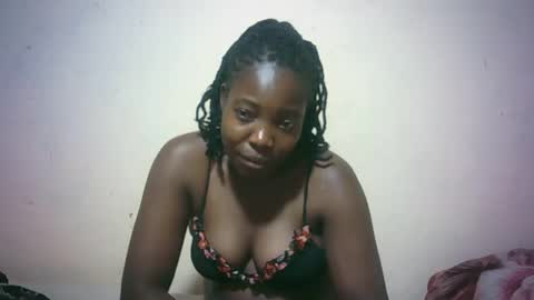 Snapshot of sexy_sandrah chatting on November 17, 2025, 12:11 pm sexy_sandrah online show from November 17, 2025, 12:11 pm